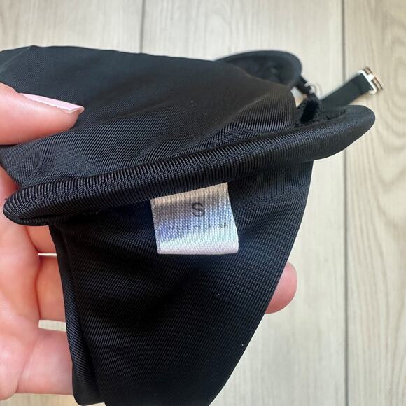 Black underwire bikini top small - Picture 3 of 3